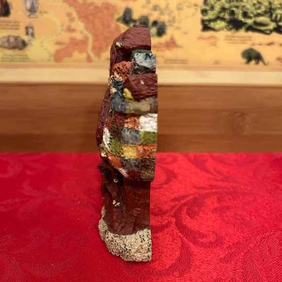 June McKenna Old World Santa Figurine - Picture 4 of 5